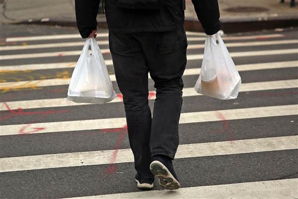 The Disposable Bags Get Approval from NYC Lawmakers for 5-Cent Charge