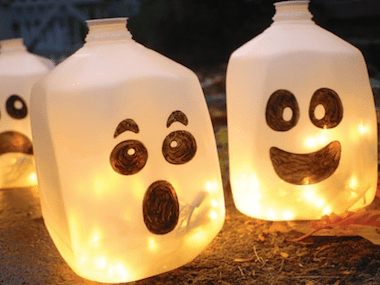 Amazing DIY Halloween Decoration Ideas with Old Waste Items