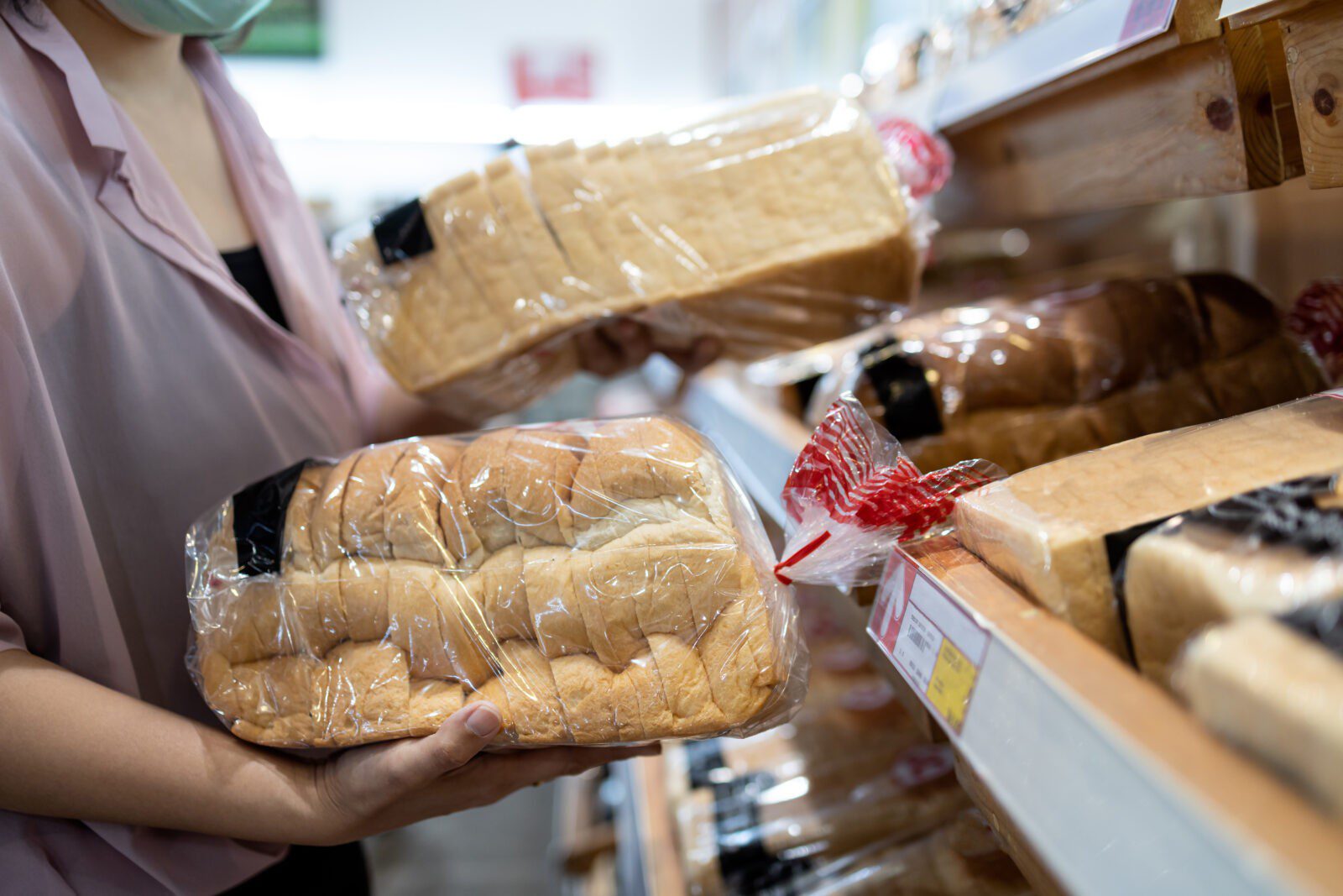 The Surprising Way Good Bread Packaging Can Help Your Bakery Succeed